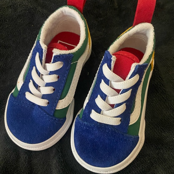 Colorful Vans - Picture 2 of 3